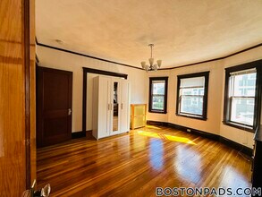 9 Roberts Rd-Unit -2 in Cambridge, MA - Building Photo - Building Photo