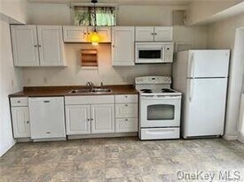 150 Brandt Rd, Unit 150C in Westbrookville, NY - Building Photo