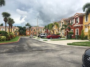 121 SE 7th Rd in Homestead, FL - Building Photo - Building Photo