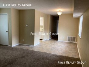 737 Wilmington Ave in Dayton, OH - Building Photo - Building Photo