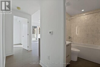 36 Olive Ave in Toronto, ON - Building Photo - Building Photo