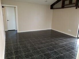 2410 Morewood Dr in Houston, TX - Building Photo