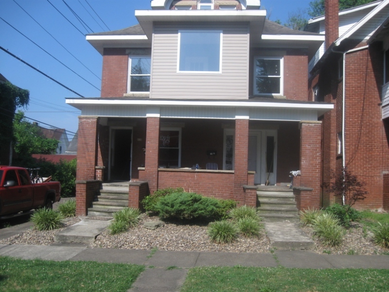 919 13th St in Huntington, WV - Building Photo