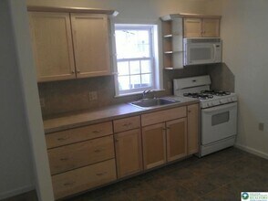 37 W Ettwein St in Bethlehem, PA - Building Photo - Building Photo