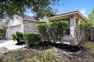 10743 Jordan Heights Dr in Houston, TX - Building Photo - Building Photo