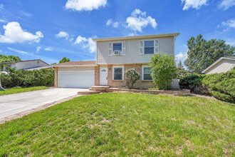 10502 Pierson Cir in Westminster, CO - Building Photo - Building Photo