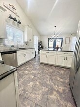 1057 Edgewood Dr in O'Fallon, IL - Building Photo - Building Photo