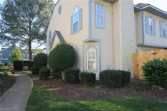 5333 Bardith Cir in Virginia Beach, VA - Building Photo - Building Photo