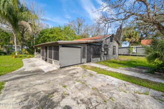 317 Pineda St in Cocoa, FL - Foto de edificio - Building Photo