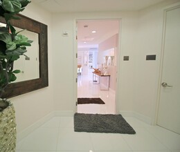 15811 Collins Ave, Unit 1607 in North Miami Beach, FL - Building Photo - Building Photo