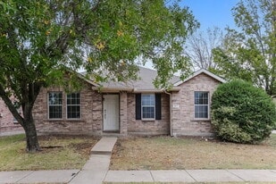 1917 Indian Lilac Dr in Lancaster, TX - Building Photo