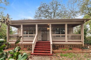 134 N Alexander St NE in Buford, GA - Building Photo