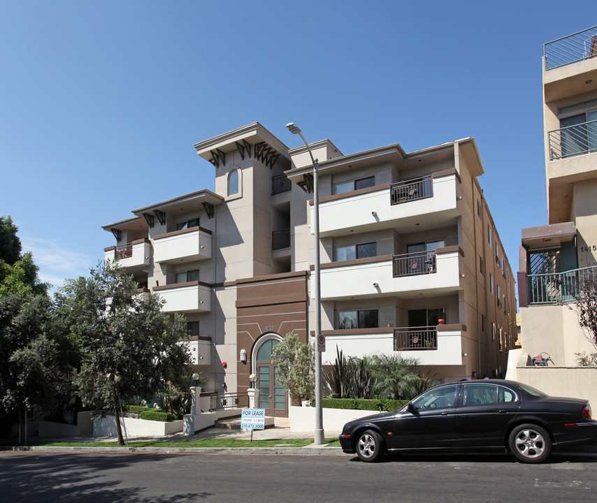 Butler Cabana in Los Angeles, CA - Building Photo