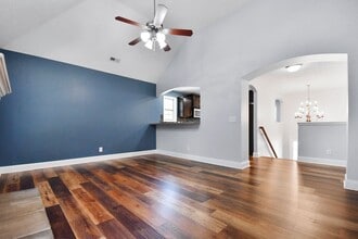 430 Leslie Wood Dr in Clarksville, TN - Building Photo - Building Photo