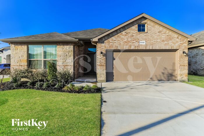 1448 Archway Ct in Northlake, TX - Foto de edificio