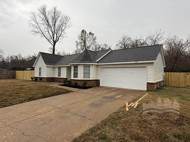 5064 Bowdoin Dr in Memphis, TN - Building Photo - Building Photo