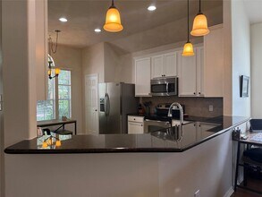 21819 Silent Jasmin Ct in Cypress, TX - Foto de edificio - Building Photo