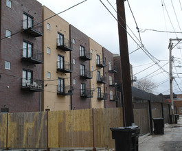 2814 W Chicago Ave in Chicago, IL - Building Photo - Building Photo