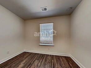 311 W Cartess in Moncks Corner, SC - Foto de edificio - Building Photo