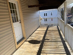 325 Waldo St in Rumford, ME - Building Photo - Building Photo