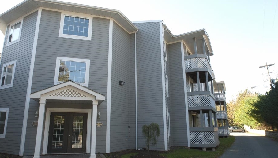 Meadowbrook Apartments in Halifax, NS - Building Photo