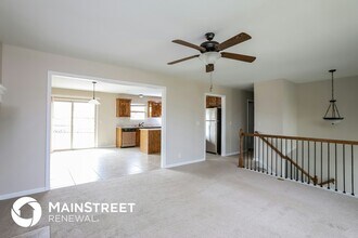 1401 NW High View Dr in Grain Valley, MO - Foto de edificio - Building Photo