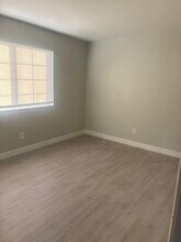 4612 Krissylouise Way in Las Vegas, NV - Building Photo - Building Photo