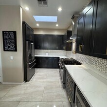 1111 Vista De Los Alamos in Rio Rico, AZ - Building Photo - Building Photo