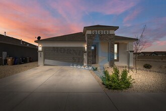 6965 Santa Marta St in Las Cruces, NM - Building Photo - Building Photo