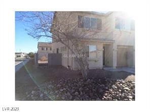 property at 5168 Emelita St