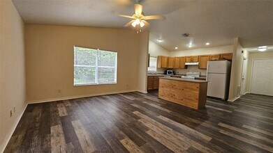 6300 W Oak Park Blvd in Homosassa, FL - Building Photo - Building Photo