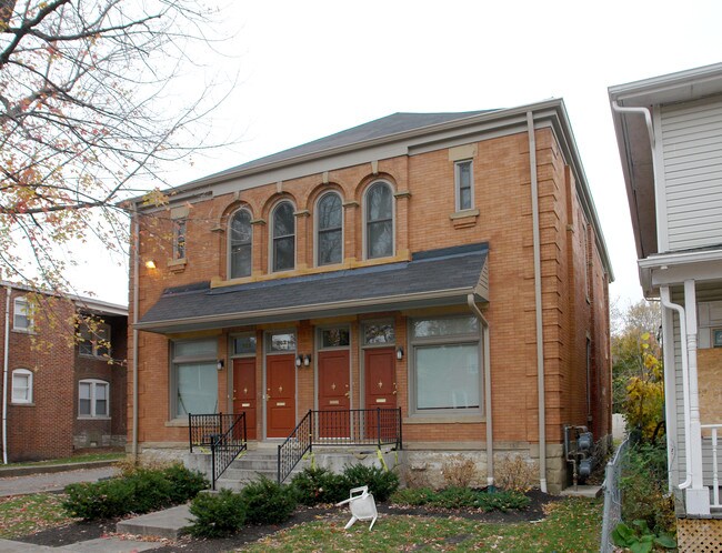 262-264 S Monroe Ave in Columbus, OH - Building Photo - Building Photo