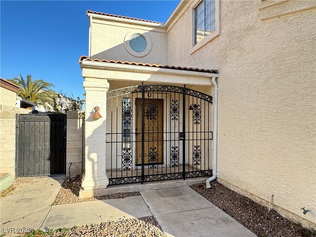 3308 Mariner Bay St in Las Vegas, NV - Building Photo - Building Photo