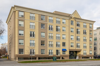 Baseline Court in Ottawa, ON - Building Photo - Primary Photo