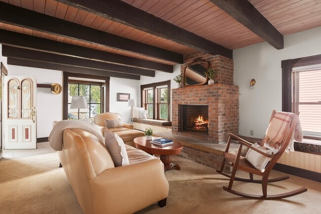 214 W Hyman Ave in Aspen, CO - Building Photo - Building Photo