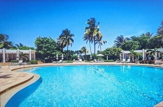 5055 Collins Ave, Unit 5C in Miami Beach, FL - Building Photo - Building Photo