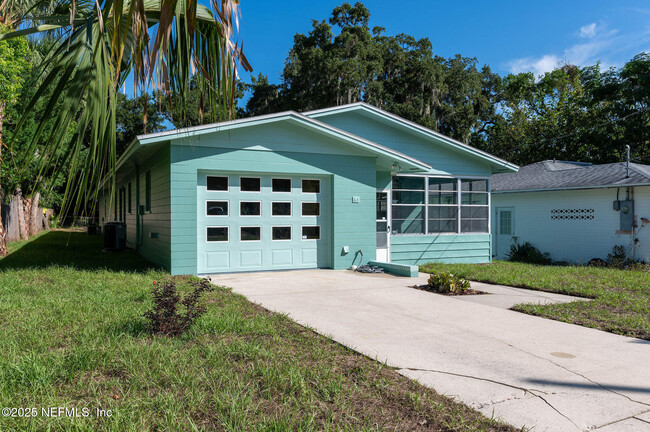 63 Hernandez Ave in Ormond Beach, FL - Building Photo - Building Photo