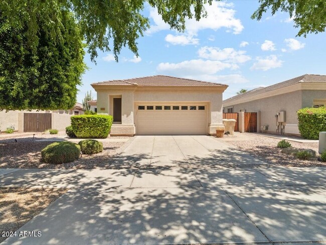 property at 6980 W Rose Garden Ln