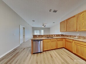 1675 Hollow Glen Dr in Middleburg, FL - Building Photo - Building Photo