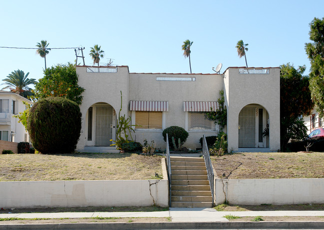 1623-1625 Kenmore Ave in Los Angeles, CA - Building Photo - Building Photo