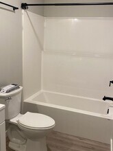 128 Grand Ave, Unit 128 Grand Ave - Unit 5 in Swanton, VT - Foto de edificio - Building Photo