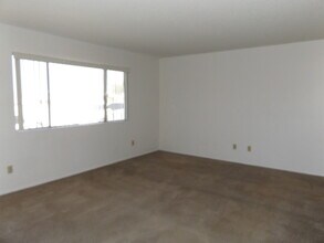2756 Arcadia Dr in Lake Havasu City, AZ - Building Photo - Building Photo
