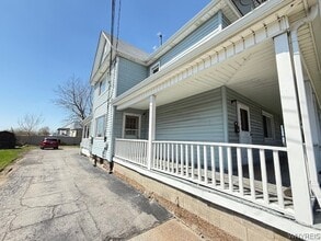 1816 Military Rd in Buffalo, NY - Building Photo - Building Photo