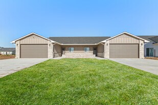 12200 N Star St in Wichita, KS - Building Photo