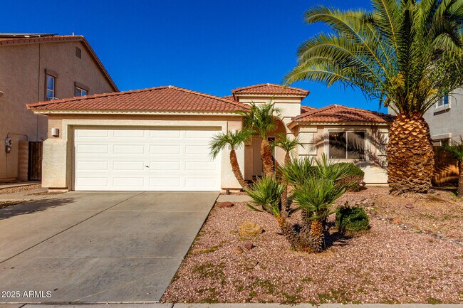 17462 W Acapulco Ln in Surprise, AZ - Foto de edificio - Building Photo