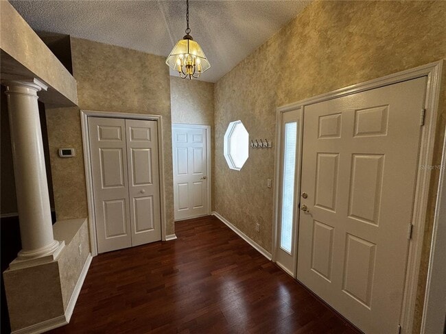 101 Costa Mesa Dr in Lady Lake, FL - Building Photo - Building Photo