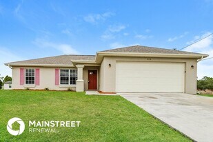 4114 4th St SW in Lehigh Acres, FL - Building Photo