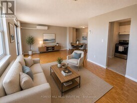 2590 Argyle Rd in Mississauga, ON - Building Photo