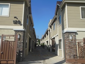 125-129 S California St in San Gabriel, CA - Building Photo - Building Photo
