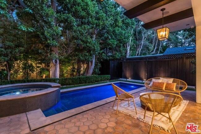 820 N Vista St in Los Angeles, CA - Building Photo - Building Photo